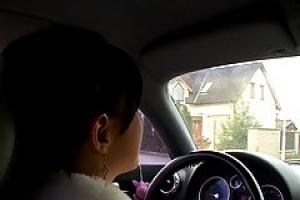 Своими большими сиськами довела до оргазма